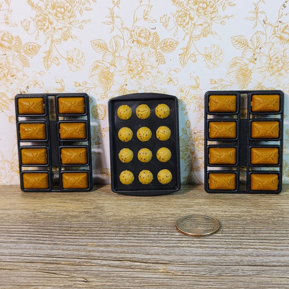 Vintage 1992 Acme Miniature Magnets Cookies Bread Dollhouse Diorama Kitchen 3pc